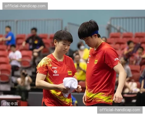 新加坡大满贯混双决赛：王楚钦-孙颖莎3-1力克张本智和-早田希娜成功卫冕