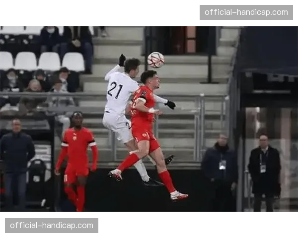 欧洲橄榄球冠军杯半决赛:图卢兹客场险胜伦斯特,连续第三年闯入决赛 欧洲橄榄球冠军杯半决赛:图卢兹客场险胜伦斯特,连续第三年闯入决赛