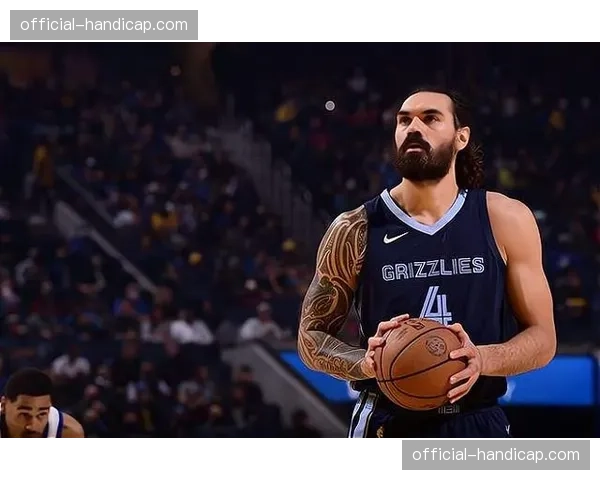 联盟比赛节奏显著放缓，球队场均抢断次数增加约15%